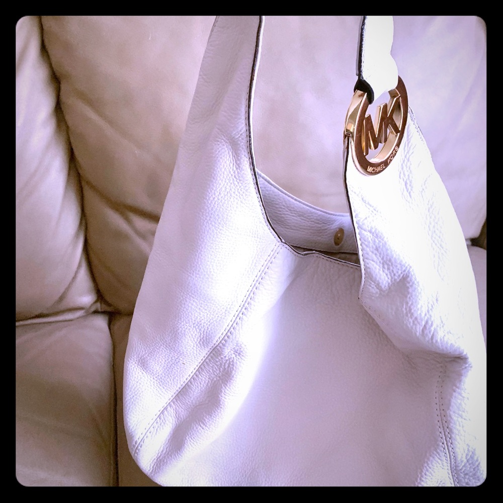 MICHAEL KORS OFF WHITE LEATHER HOBO.